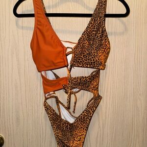 SHEIN Orange and Leopard Print One Piece Swimsuit